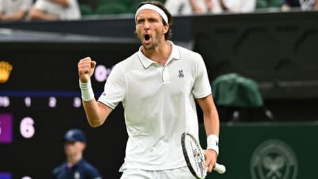 Wimbledon : Arthur Rinderknech crée l’exploit face à Zverev, numéro 3 mondial
