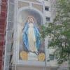 Heilige Maria als riesiges Wandgemälde: War das die Kirche – oder eine religiöse Streetart-Gang?