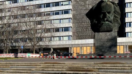 Bluttat an berühmtem Wahrzeichen - Mann rammt Opfer Messer in den Kopf