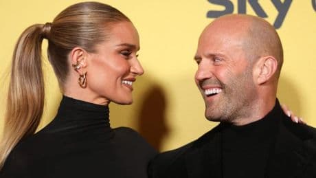 Jason Statham recreates Commonwealth Games dive on luxury family holiday