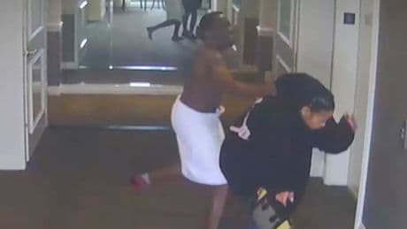 Brutales Video aufgetaucht - Diddy verprügelt Freundin im Hotelflur!