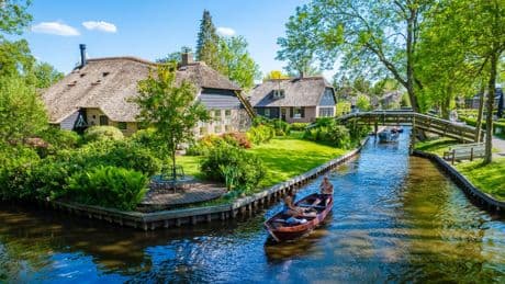 Sommer-Ausflug ab Aachen: Giethoorn ist das Venedig der Niederlande