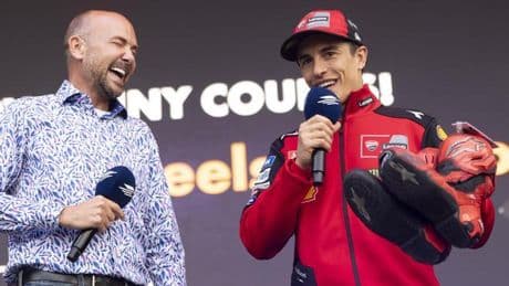 Las botas de Marc Márquez se subastaron por 5.500 euros en Silverstone