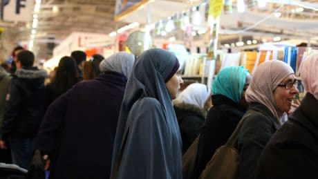 La France touche les Frères musulmans au portefeuille
