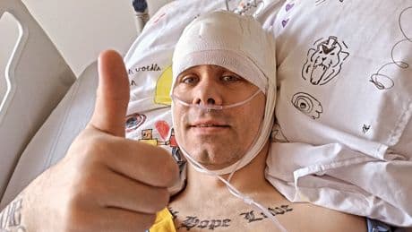 Alex de Lange uit Over mijn lijk opnieuw getroffen door tumor: ’Teleurstelling, angst en verdriet overheersen’