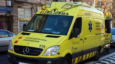 Un hombre fallece en Sabadell al derrumbarse la fachada de un centro comercial