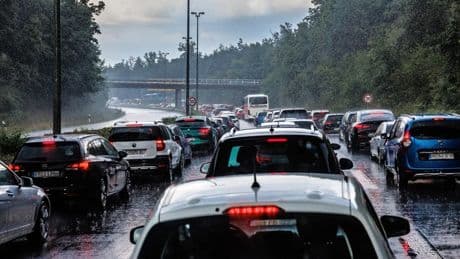 Verkehr am Waldstadion: „Die Zufahrt ist katastrophal“