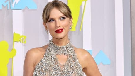 Taylor Swift Sees Three Albums Return At The Same Time