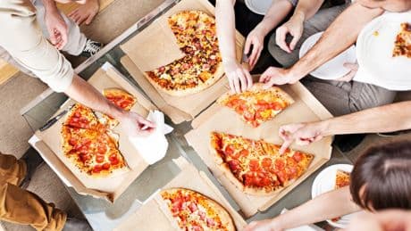 How to get £8 off a takeaway tonight from restaurants including German Doner Kebab and Pizza Hut