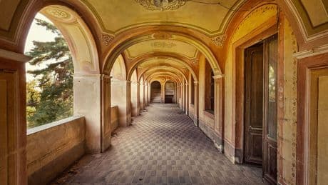 Sven Fennema: "Tales of Yesterday": Der Zauber verlassener Orte