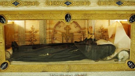 Exposition de sainte Thérèse d’Avila : les corps incorruptibles, un phénomène mystérieux ?
