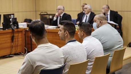 El terrible relato de la víctima de la 'manada' valenciana, violada por 15 hombres: "No tenía fuerzas para nada"
