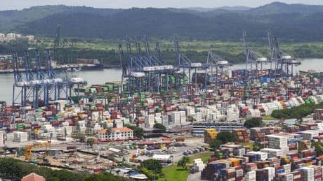 GDP rebounds, private payrolls surge to buck recession doomsayers