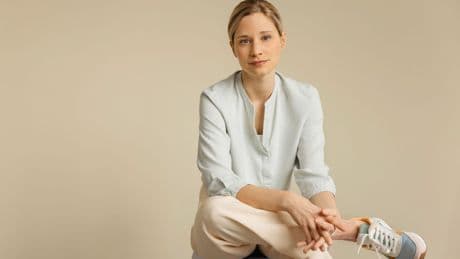 Interview mit Giulia Enders: „Es ist gefährlich, den Körper nur als eine Art Maschine zu sehen“