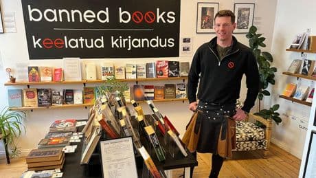Estland: Hier gibt es, was anderswo zensiert ist – das "Museum der verbotenen Bücher"