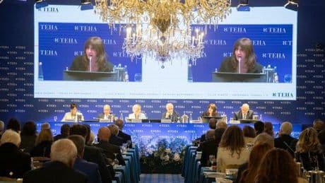 Sondaggi politici, Cernobbio benedice il governo: voto positivo dall?80% della platea