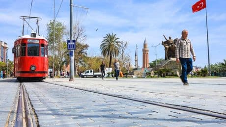 Büyükşehir’in toplu ulaşım araçları 15 Temmuz’da ücretsiz