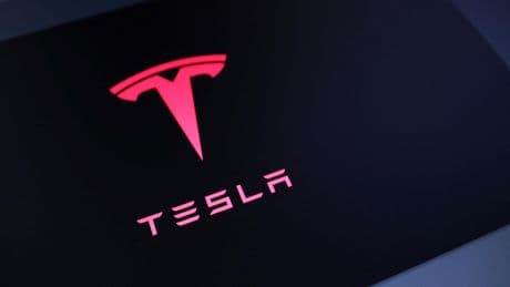 Tesla chute de 8% à Wall Street, plombé par la baisse de ses ventes au deuxième trimestre