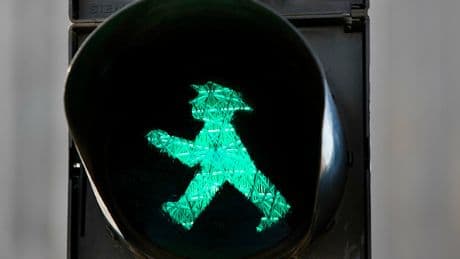 Tempo an Ampeln zu hoch - Politiker fordern mehr Zeit für Fußgänger