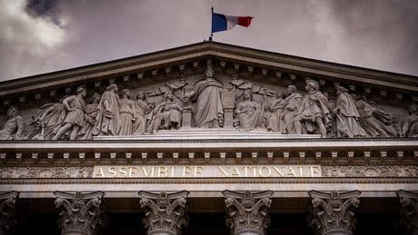 Suppression des comités, observatoires et hauts conseils : « S'ils font avancer le débat, il faut les conserver »
