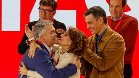Montero aprieta a sus filas en Andalucía para evitar que el caso Koldo lastre su campaña: "Si nos caemos, nos levantamos"