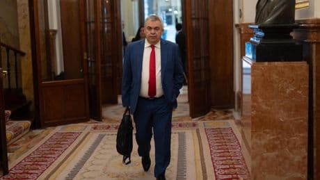 Santos Cerdán admite que preguntó por obras en Navarra pero dice que "ninguna de las consultas constituye delito"