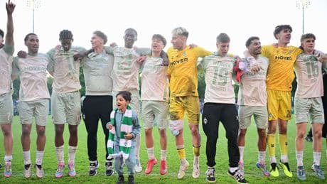 Erster Profivertrag - U19-Held verlängert bei Werder