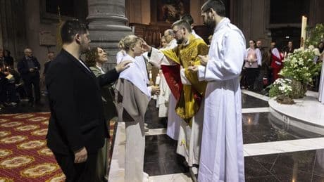 Sondage : moins de croyants mais des catholiques plus affirmés