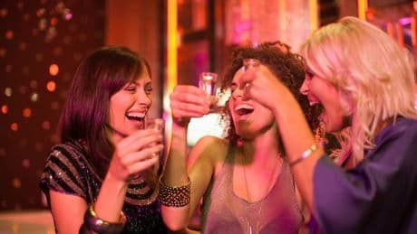 American woman living in UK mortified to learn popular slang is actually 'dirty'
