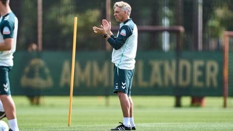 Dicker Hals beim Training - Steffen pflaumt Werder-Profis an