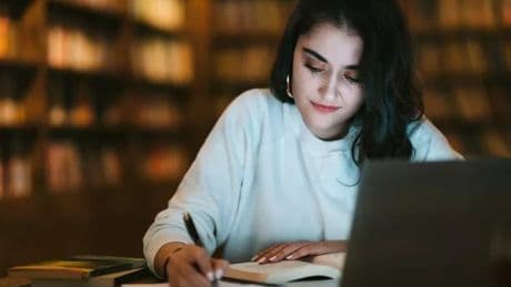 Shoppers rush to buy £44 Lenovo Chromebook that's 'perfect for students' and online learning