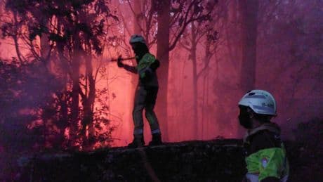 Controlados los incendios de Ponteceso y Camariñas (A Coruña) después de arrasar 110 hectáreas