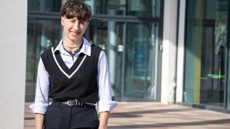 Student inspires bomb shelter project to bring comfort to children in Ukraine