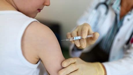 Praat mee: Vind jij het een morele plicht om kinderen te vaccineren?