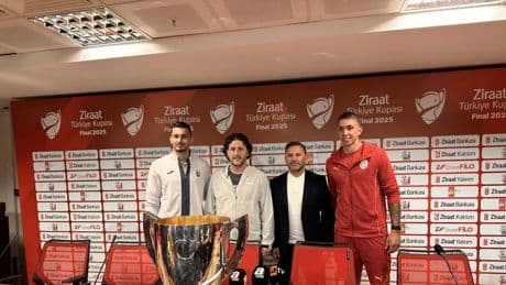 Fernando Muslera'dan Uğurcan Çakır'a mesaj! Meslektaşına destek verdi...