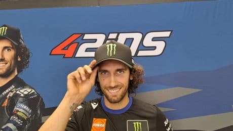 Rins: "La lesión fue muy dura, no podía ni correr detrás de mi hijo, pero está olvidada; ahora me falta encontrar algo a mí"