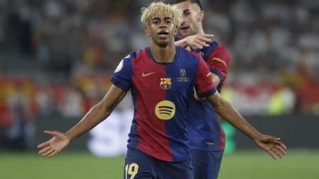 'A talent born every 50 years': Barcelona's Yamal makes Champions League history