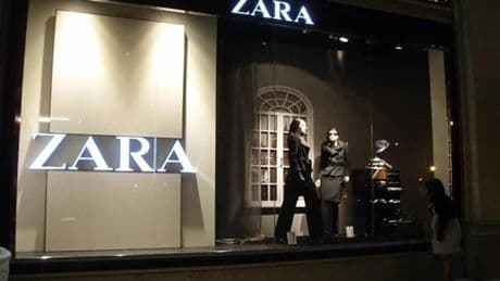 Zara vende la falda primaveral más elegante, versátil y barata de la temporada: disponible por 12,99 euros