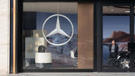 Autokonzerne: China erhebt neue Steuer für Luxusautos – die trifft vor allem Mercedes