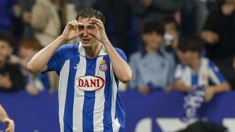 Kumbulla no cierra la puerta a seguir en el Espanyol