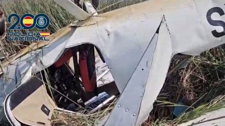 Milagro en Benicàssim: una avioneta se estrella por un fallo de motor y sus dos ocupantes resultan ilesos