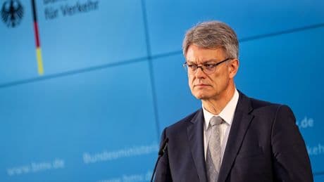 Mehr als nur ein „Bauernopfer“ – Experte erklärt, warum Bahn-Chef Lutz gehen musste