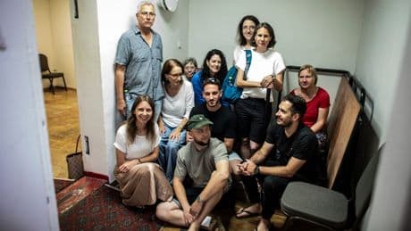 Angst haben sie nicht! - Deutsche Reisegruppe trotzt Mullah-Raketen