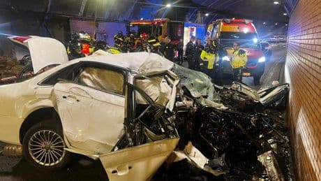 Terrible accidente en el túnel de María de Molina: un hombre muere al estamparse contra el muro que tuvo que ser retirado