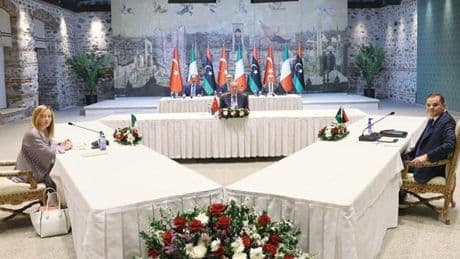 İtalya ve Libya’yla Akdeniz Zirvesi