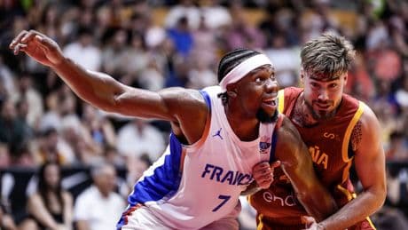 España se topa con el físico de Francia y cae en Badalona