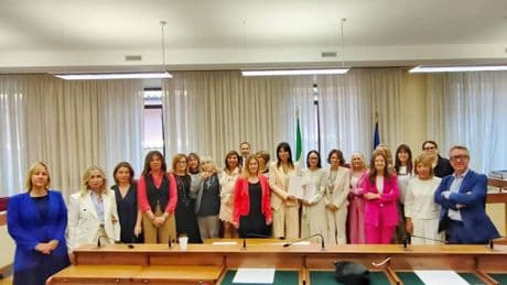 La commissione bicamerale di inchiesta sul femminicidio e violenza di genere approva all'unanimità la relazione sugli "orfani di femminicidio"