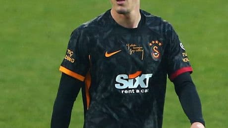 Galatasaray'da ayrılıklar gündemde!