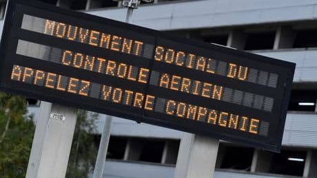 Vacances scolaires: les contrôleurs aériens confirment l'appel à la grève les 3 et 4 juillet