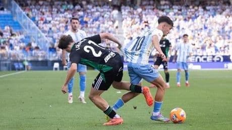 El Málaga rescata un punto contra el Burgos en La Rosaleda